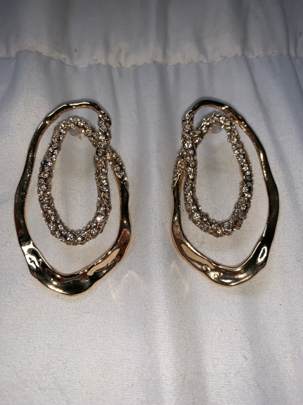 New Earrings Pave Crystal Double Loop Gold Tone 2024 2025 Trend Solanales O30